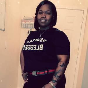 Meet your Posher, Monique